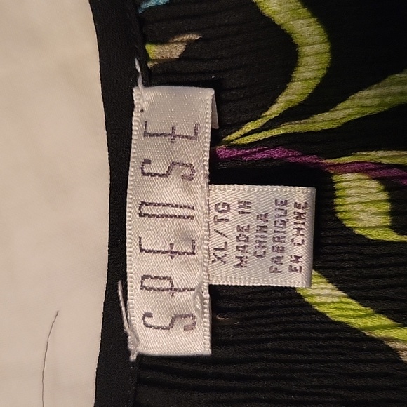 Spense flowy top. - Picture 2 of 3